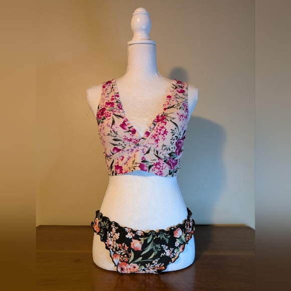 Mossimo Green Pink Floral Ruffle Bikini Top & Bottom - Picture 2 of 16
